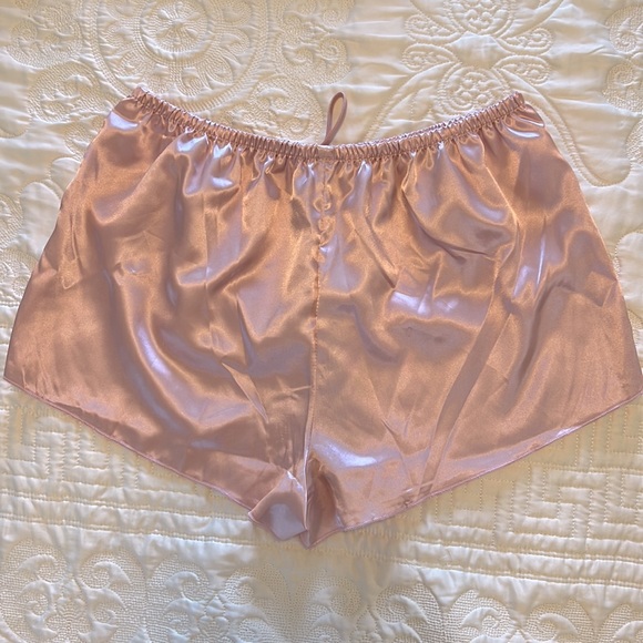 Women’s Satin Mesh Lace Deep V Neck Cami and Shorts, 2 pcs Set, Size L - Picture 7 of 11